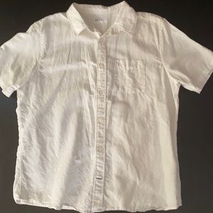 Gap men’s white button down shirt